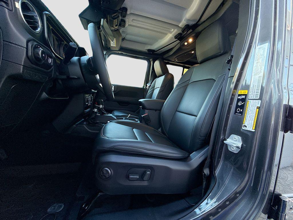 new 2025 Jeep Wrangler car, priced at $49,120