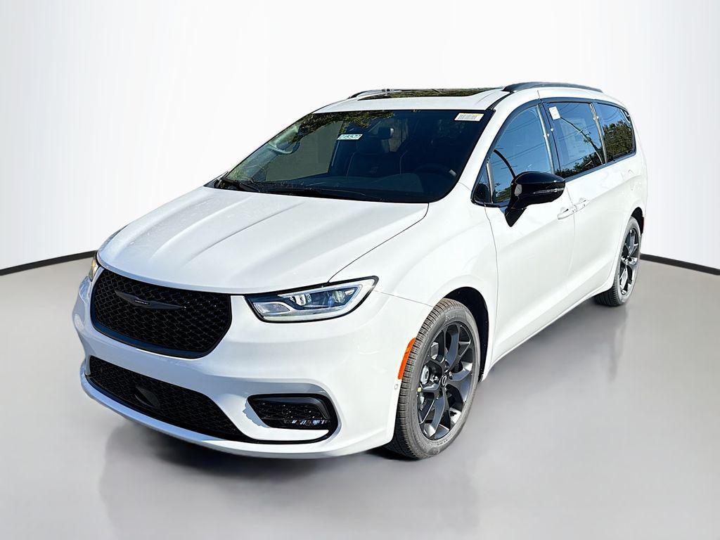 new 2026 Chrysler Pacifica car, priced at $51,345