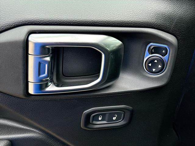 new 2025 Jeep Gladiator car, priced at $51,787
