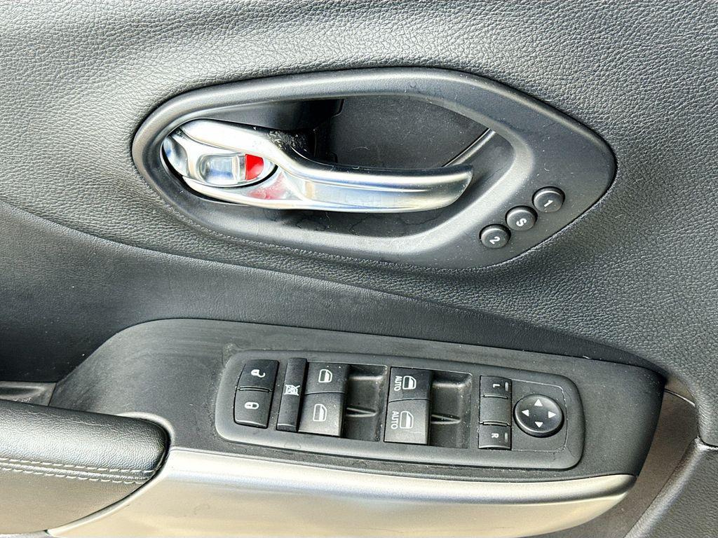 used 2019 Jeep Cherokee car, priced at $19,900
