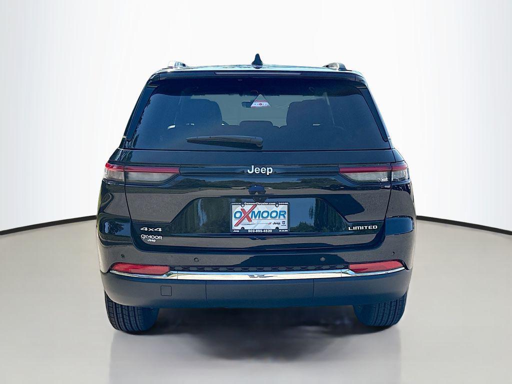 new 2025 Jeep Grand Cherokee car, priced at $40,495