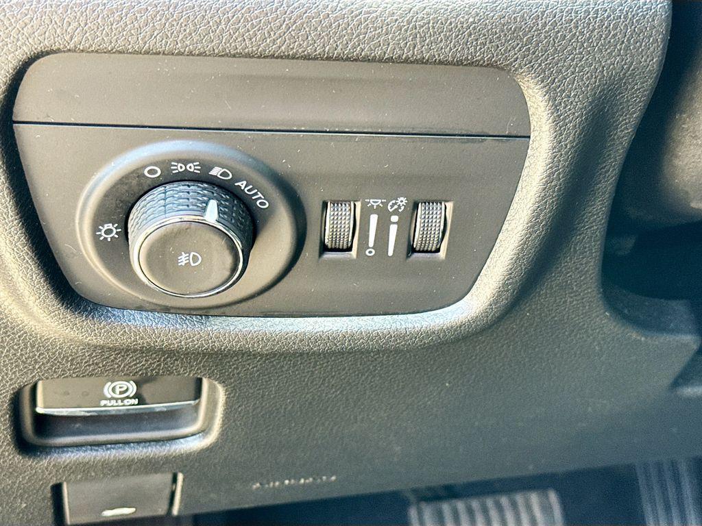 used 2024 Jeep Grand Cherokee L car, priced at $35,500