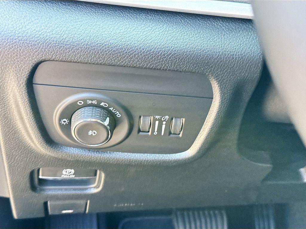 new 2025 Jeep Grand Cherokee L car, priced at $45,830