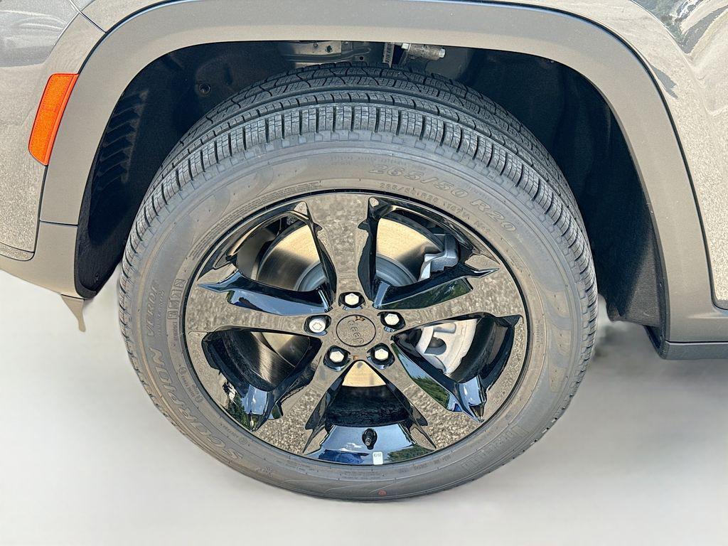 new 2025 Jeep Grand Cherokee L car, priced at $45,830