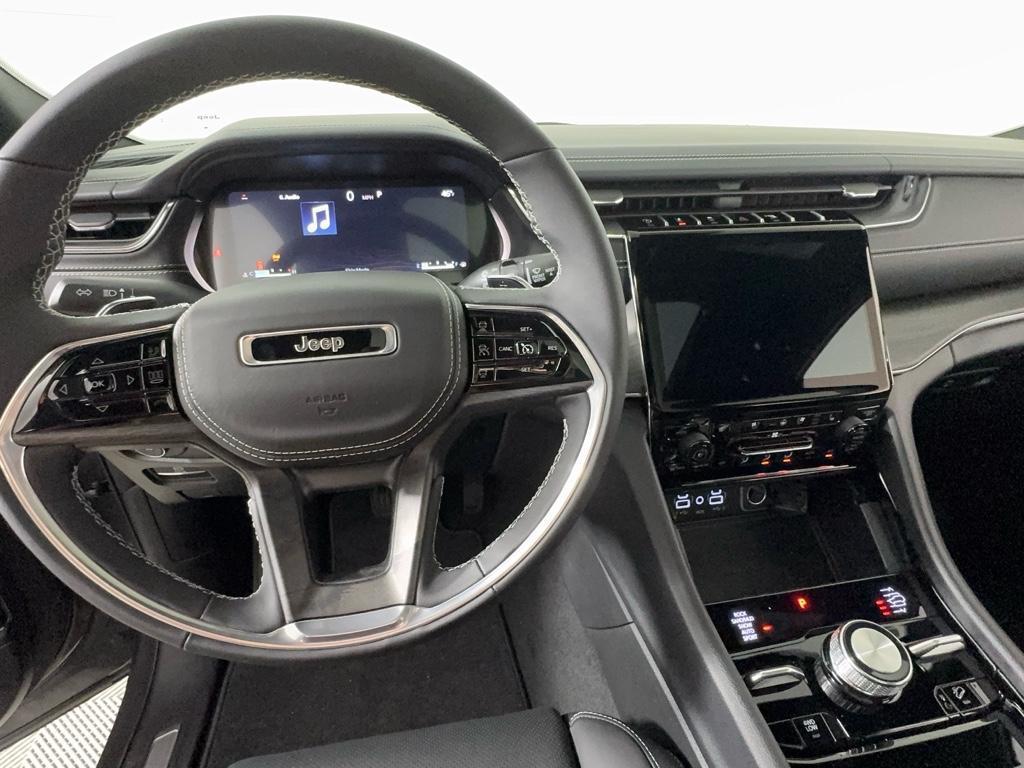 new 2025 Jeep Grand Cherokee car, priced at $55,949