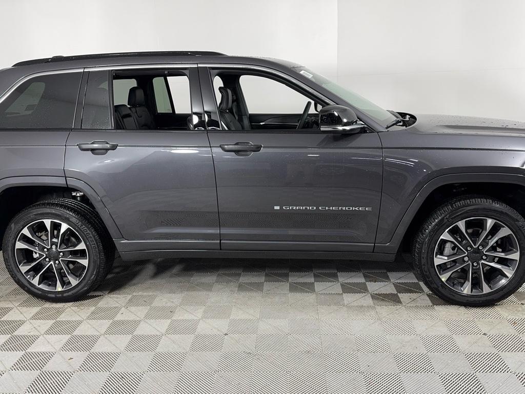 new 2025 Jeep Grand Cherokee car, priced at $55,949