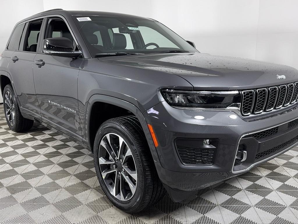 new 2025 Jeep Grand Cherokee car, priced at $55,949