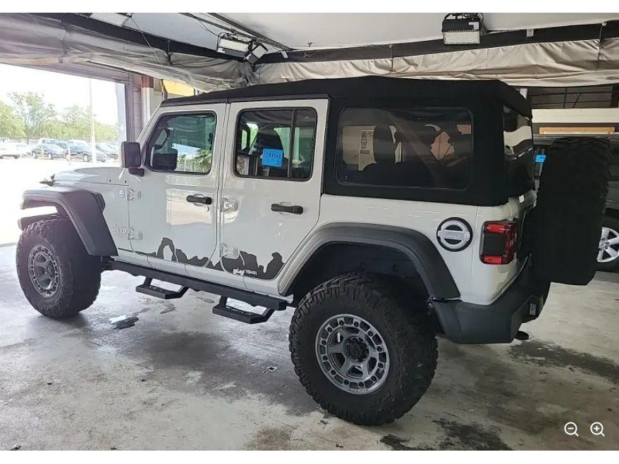 used 2021 Jeep Wrangler Unlimited car, priced at $34,500