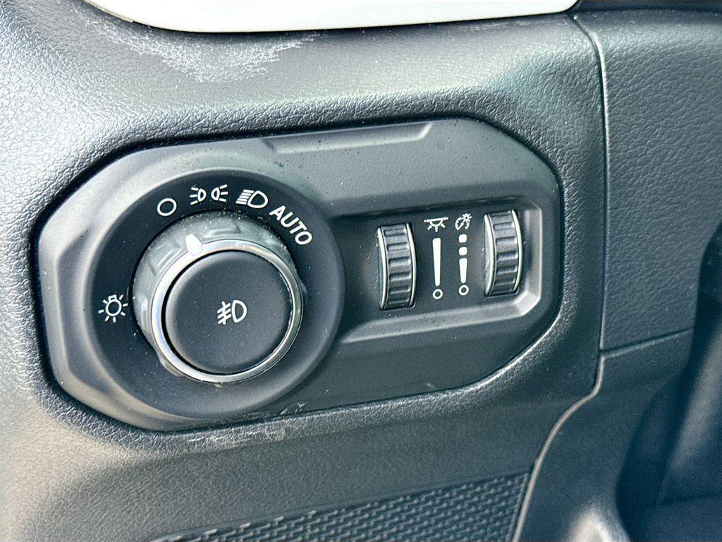 used 2021 Jeep Wrangler Unlimited car, priced at $35,250