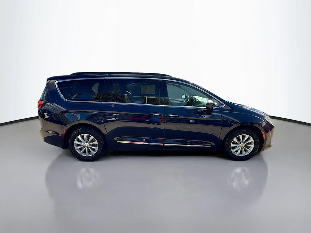 used 2017 Chrysler Pacifica car, priced at $17,000