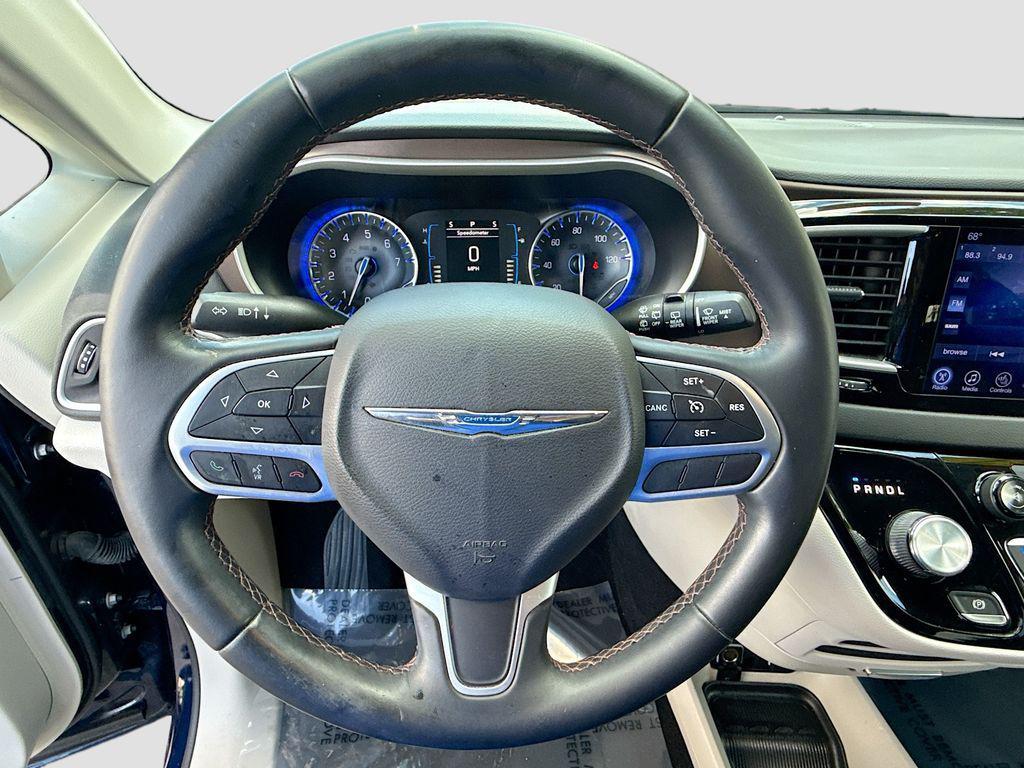 used 2017 Chrysler Pacifica car, priced at $17,000