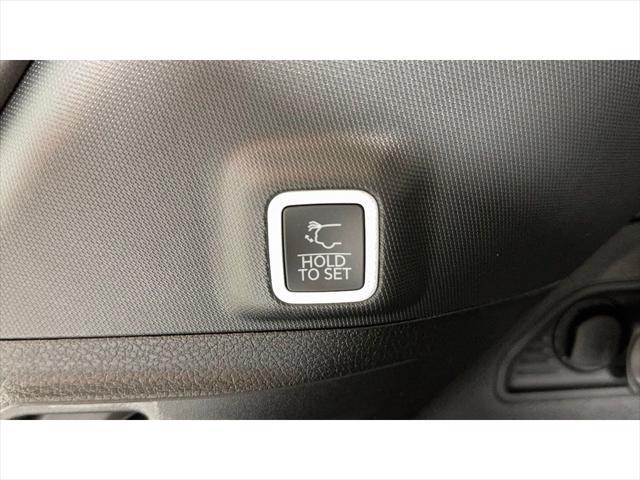 new 2025 Jeep Grand Cherokee car, priced at $53,385