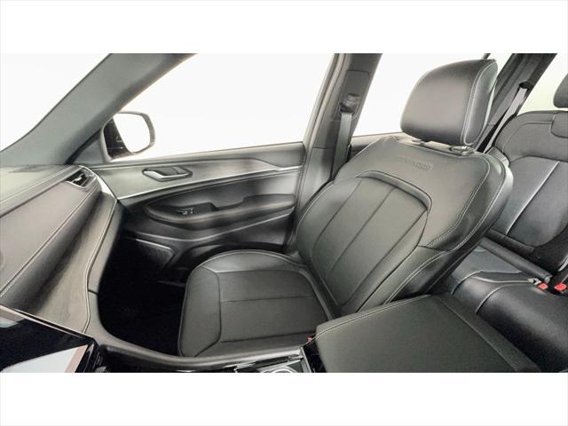 new 2025 Jeep Grand Cherokee car, priced at $53,385