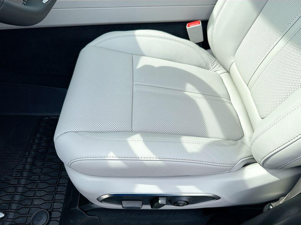new 2025 Jeep Wagoneer L car, priced at $75,104