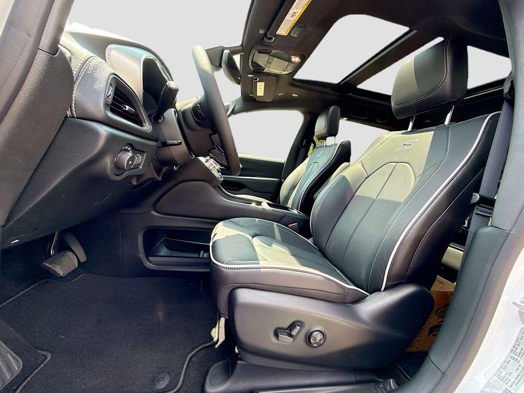 new 2026 Chrysler Pacifica car, priced at $48,405