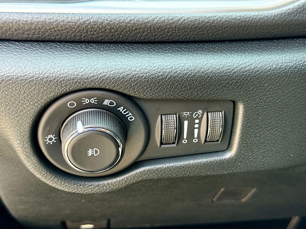 new 2026 Chrysler Pacifica car, priced at $48,405