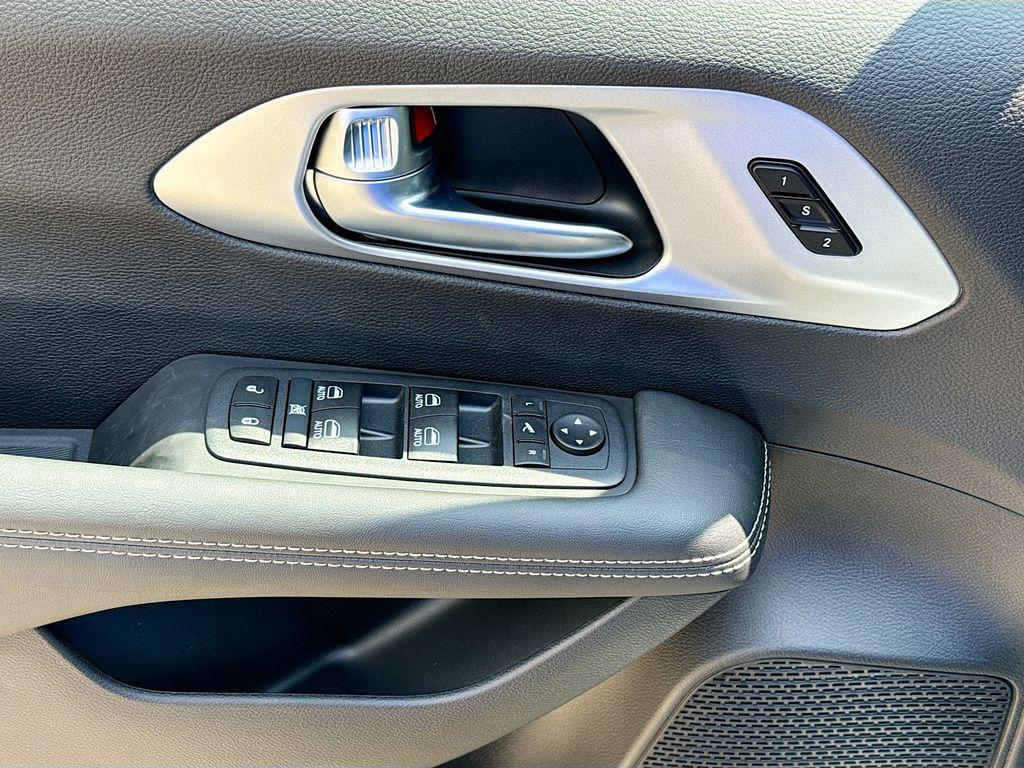 new 2026 Chrysler Pacifica car, priced at $48,405