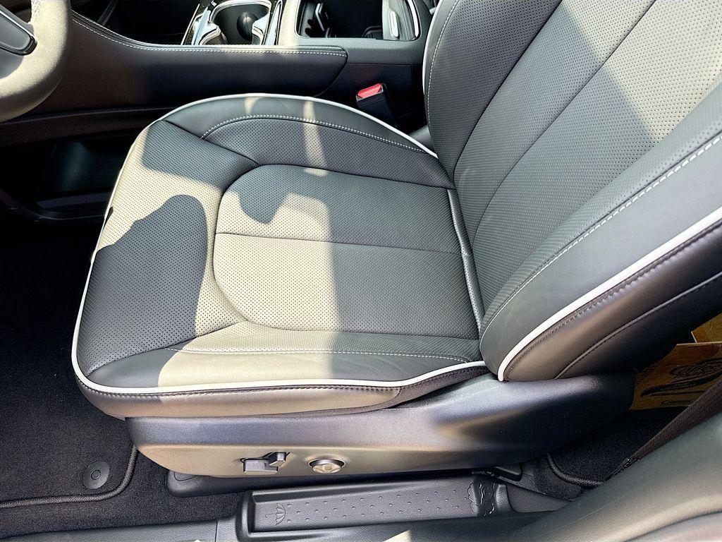 new 2026 Chrysler Pacifica car, priced at $48,405