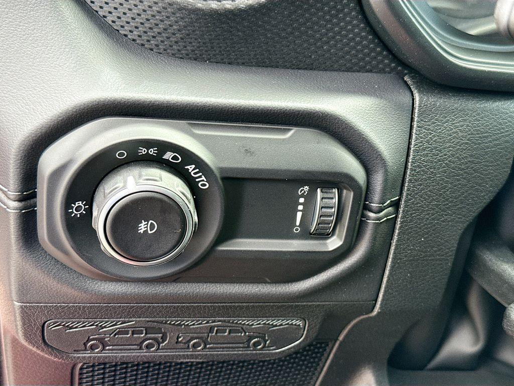 new 2025 Jeep Wrangler car, priced at $57,385