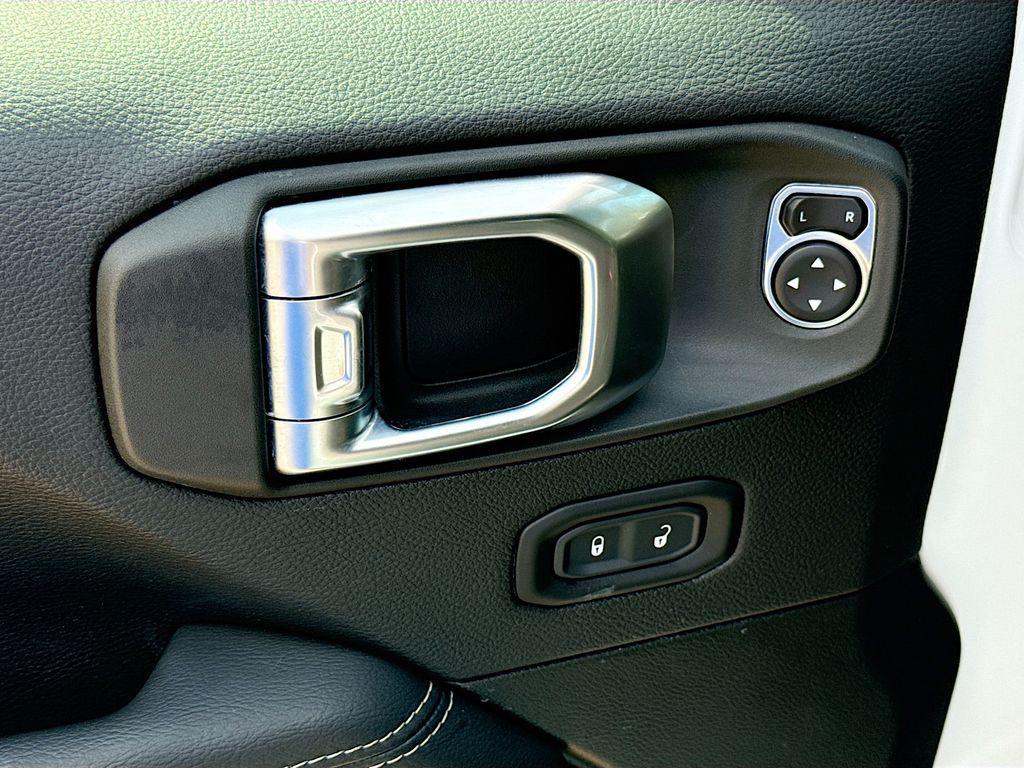 used 2022 Jeep Wrangler Unlimited car, priced at $44,750