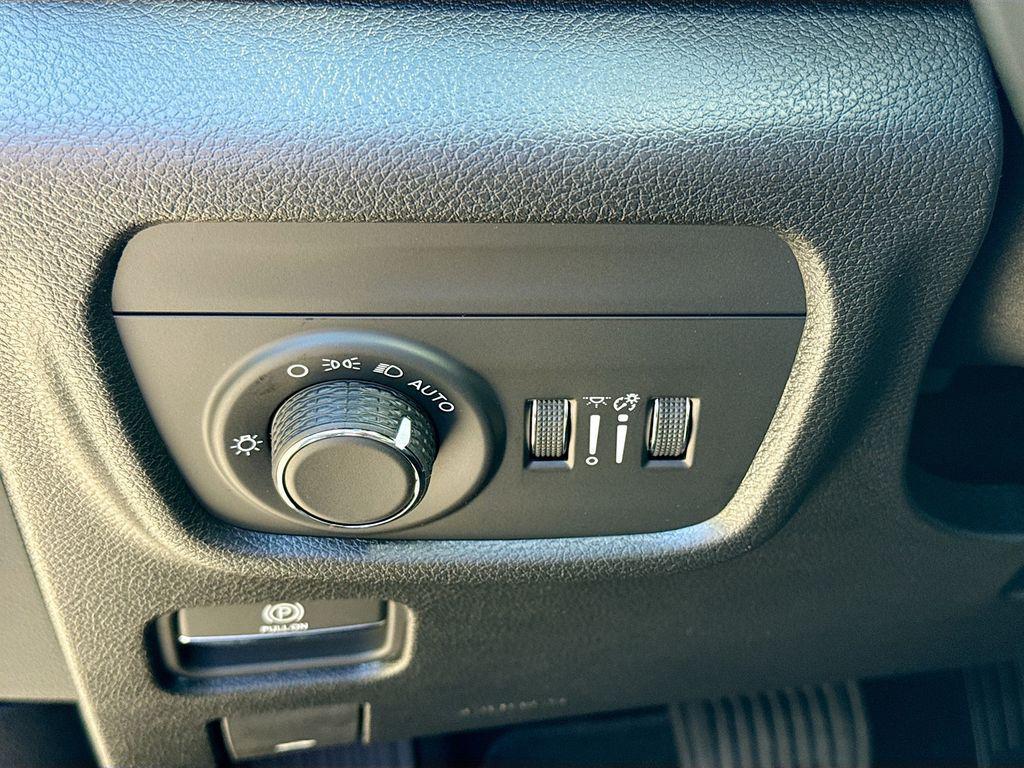 new 2025 Jeep Grand Cherokee L car, priced at $48,870