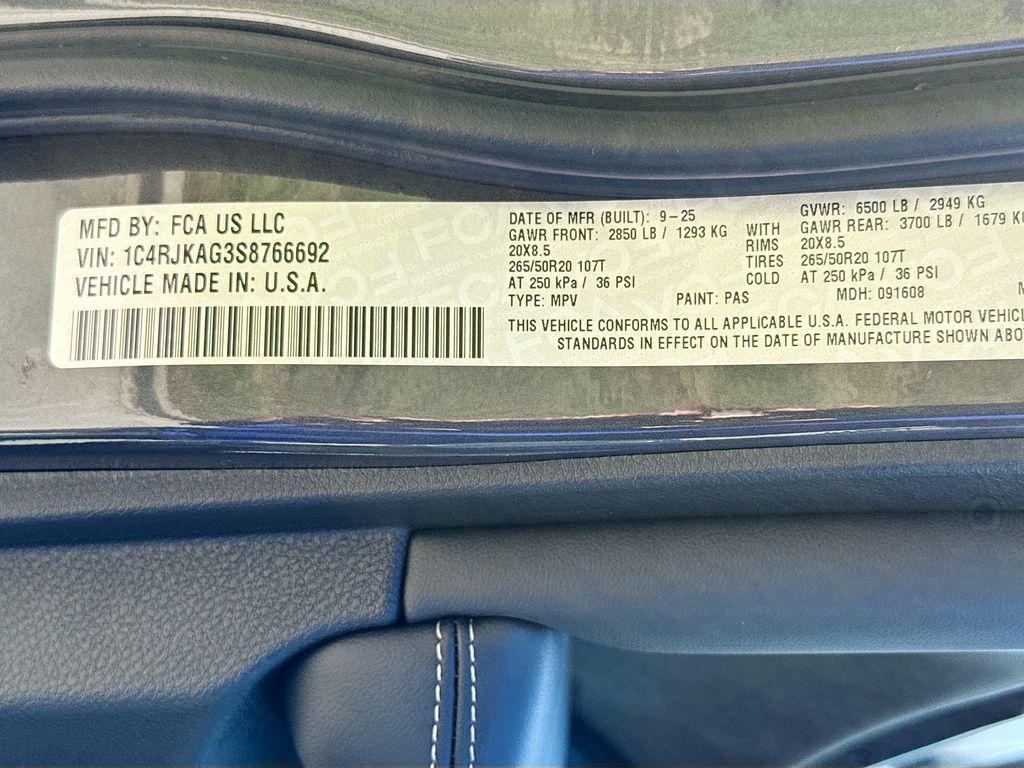 new 2025 Jeep Grand Cherokee L car, priced at $48,870