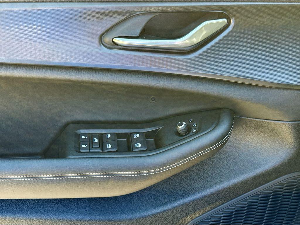 new 2025 Jeep Grand Cherokee L car, priced at $48,870