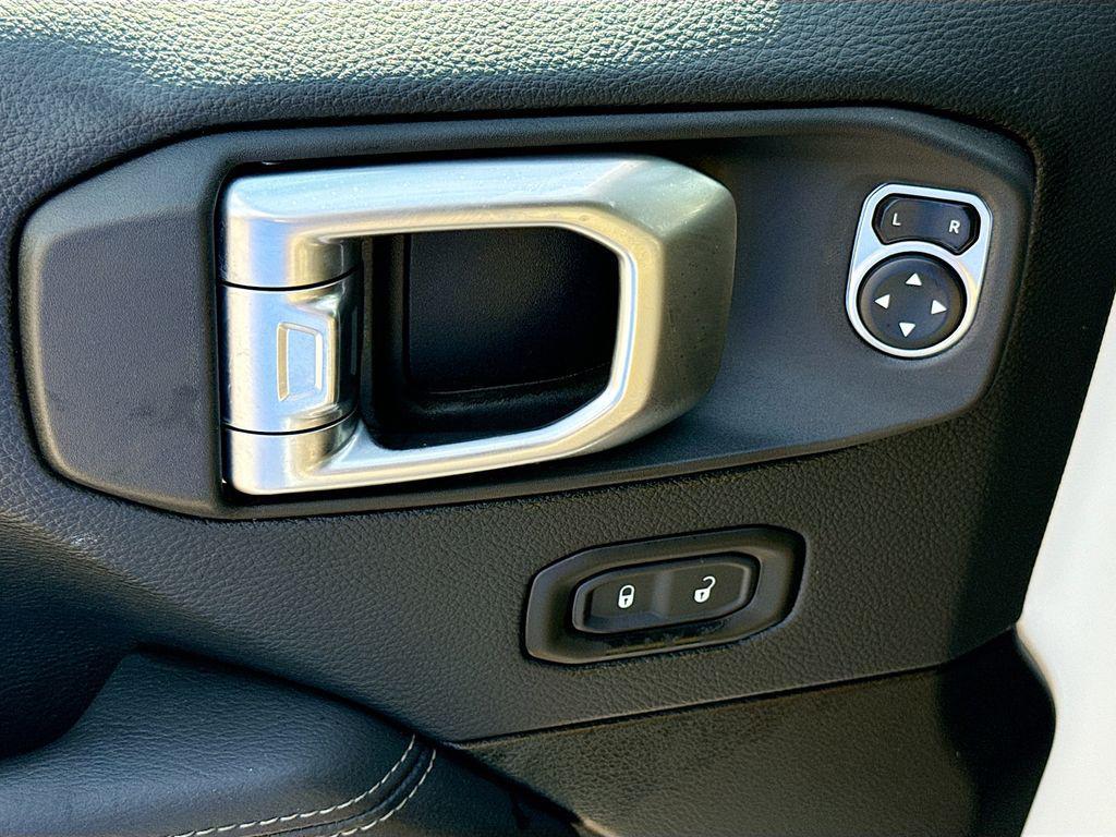 used 2019 Jeep Wrangler Unlimited car, priced at $34,000