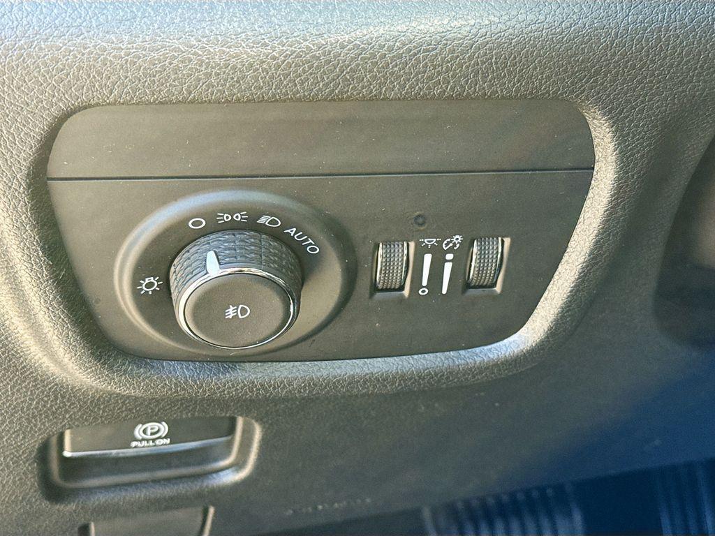 used 2024 Jeep Grand Cherokee car, priced at $35,000