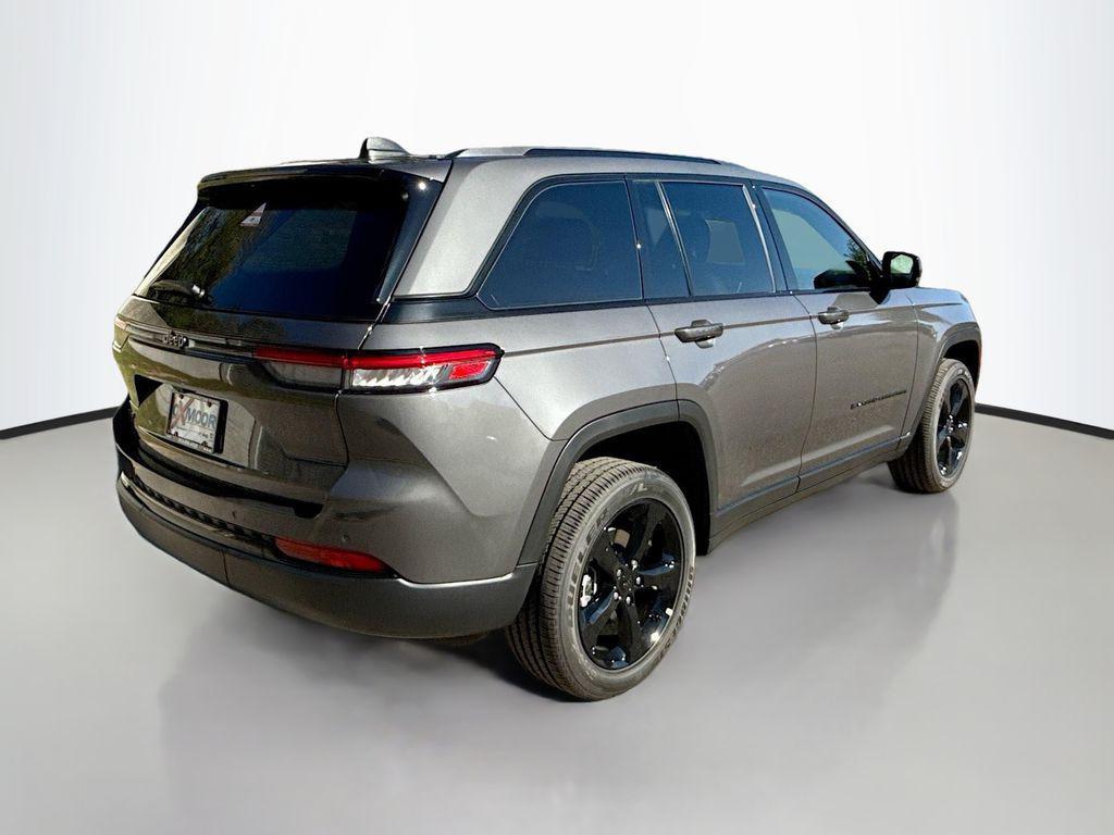 new 2025 Jeep Grand Cherokee car, priced at $41,370