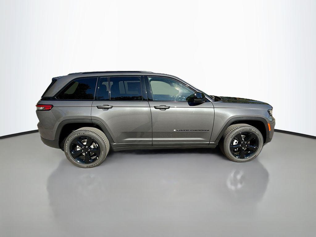 new 2025 Jeep Grand Cherokee car, priced at $41,370