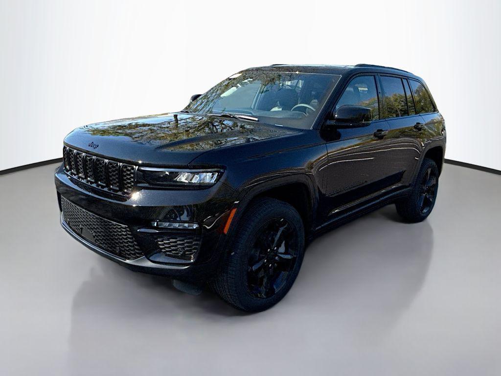 new 2025 Jeep Grand Cherokee car, priced at $55,660