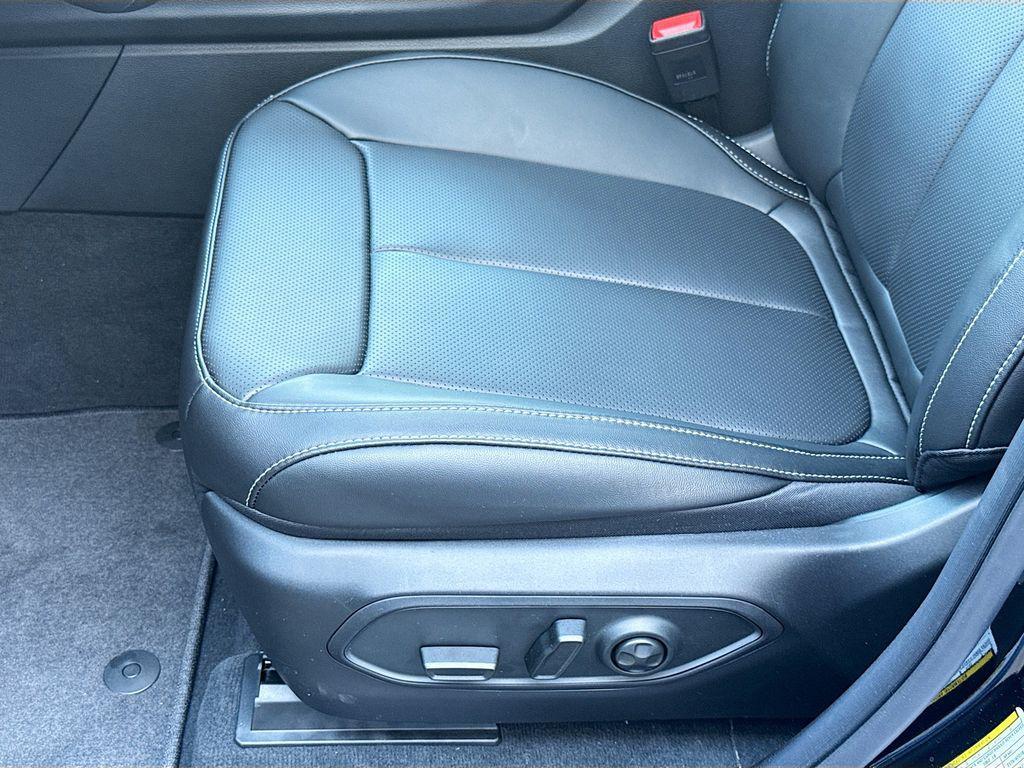 new 2025 Jeep Grand Cherokee car, priced at $55,660