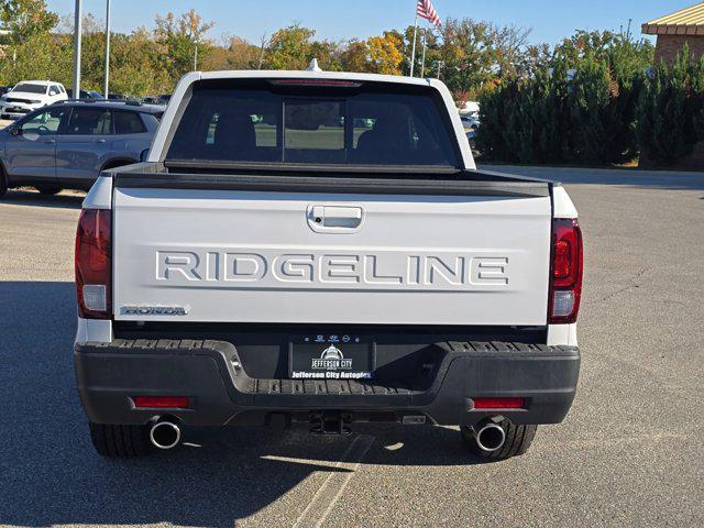 new 2025 Honda Ridgeline car, priced at $42,651