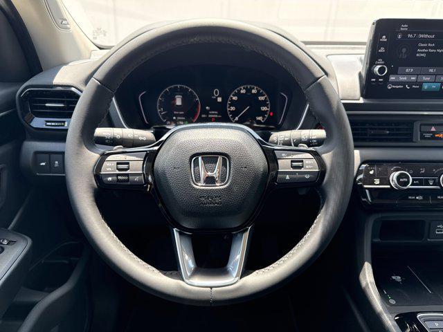 new 2025 Honda Pilot car, priced at $51,041
