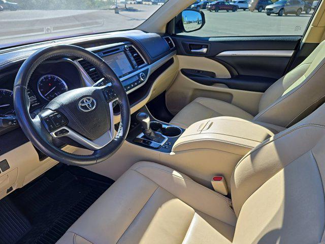 used 2019 Toyota Highlander car, priced at $28,498