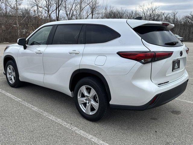 used 2023 Toyota Highlander car, priced at $32,498