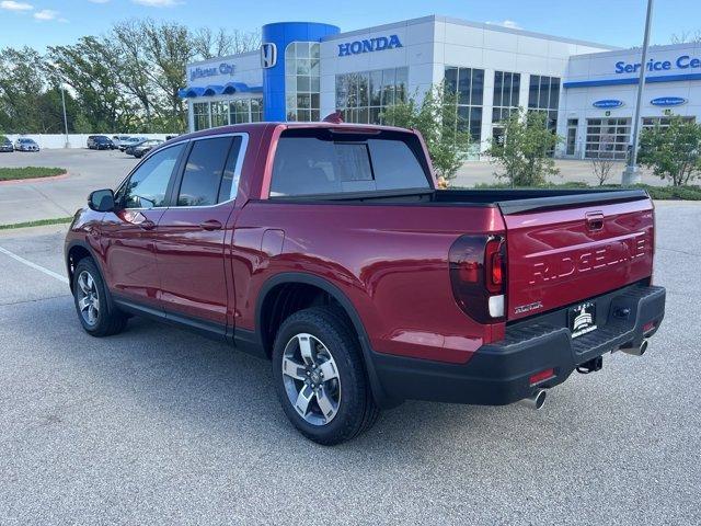 new 2024 Honda Ridgeline car, priced at $42,621