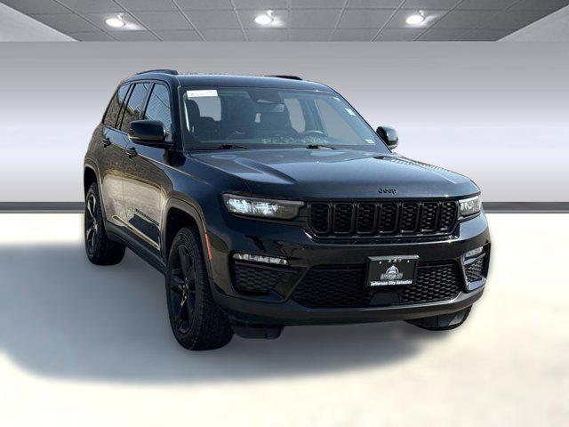 used 2023 Jeep Grand Cherokee car, priced at $28,998