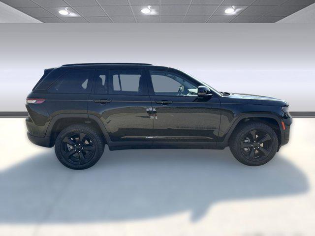 used 2023 Jeep Grand Cherokee car, priced at $28,998