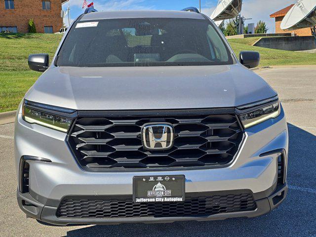 new 2025 Honda Pilot car, priced at $41,781