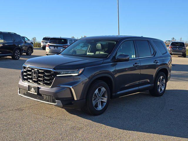 new 2025 Honda Pilot car, priced at $46,995