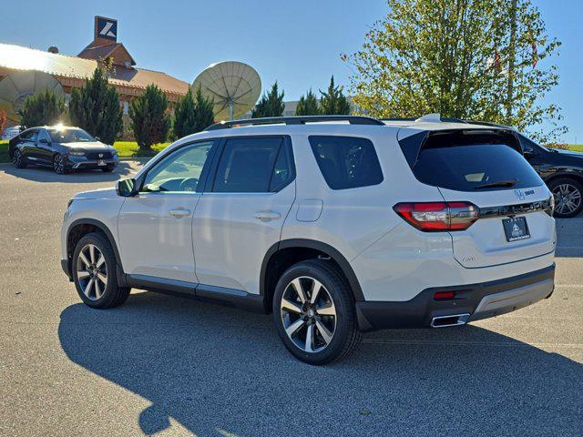 new 2025 Honda Pilot car, priced at $47,661