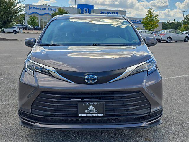 used 2022 Toyota Sienna car, priced at $37,996