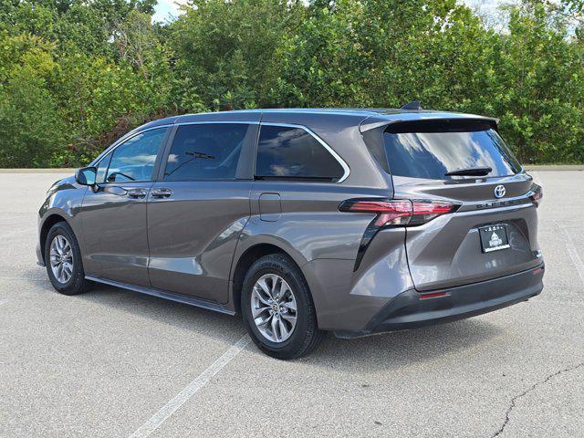 used 2022 Toyota Sienna car, priced at $37,996