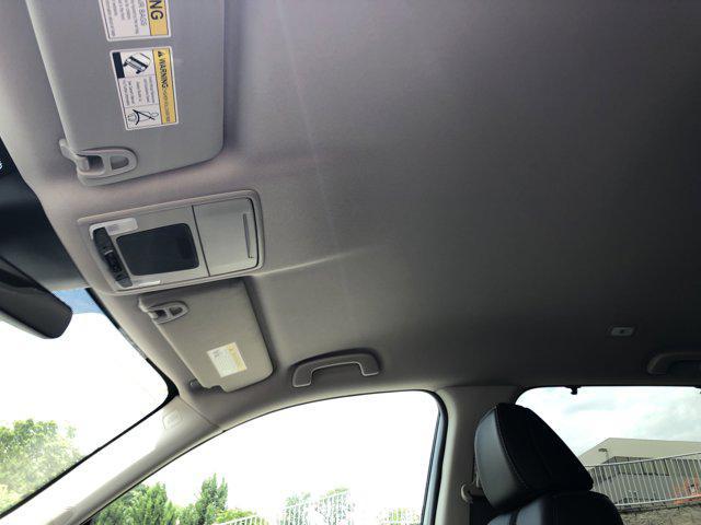 new 2025 Honda Pilot car, priced at $44,941
