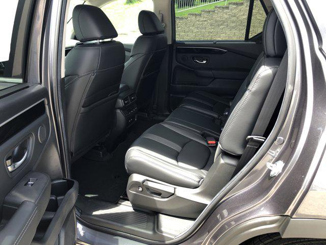 new 2025 Honda Pilot car, priced at $44,941