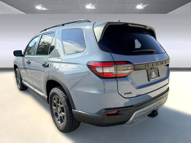 new 2025 Honda Pilot car, priced at $48,601