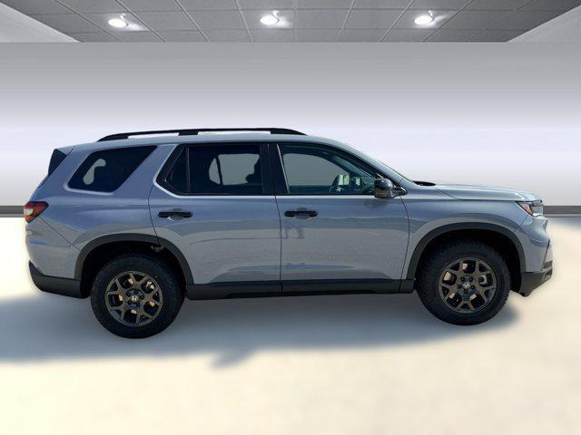 new 2025 Honda Pilot car, priced at $48,601