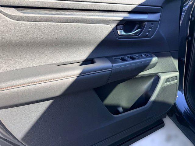 new 2026 Honda CR-V Hybrid car, priced at $40,421